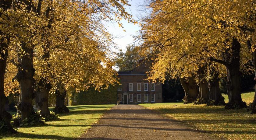 Flitwick Manor Hotel Exterior foto